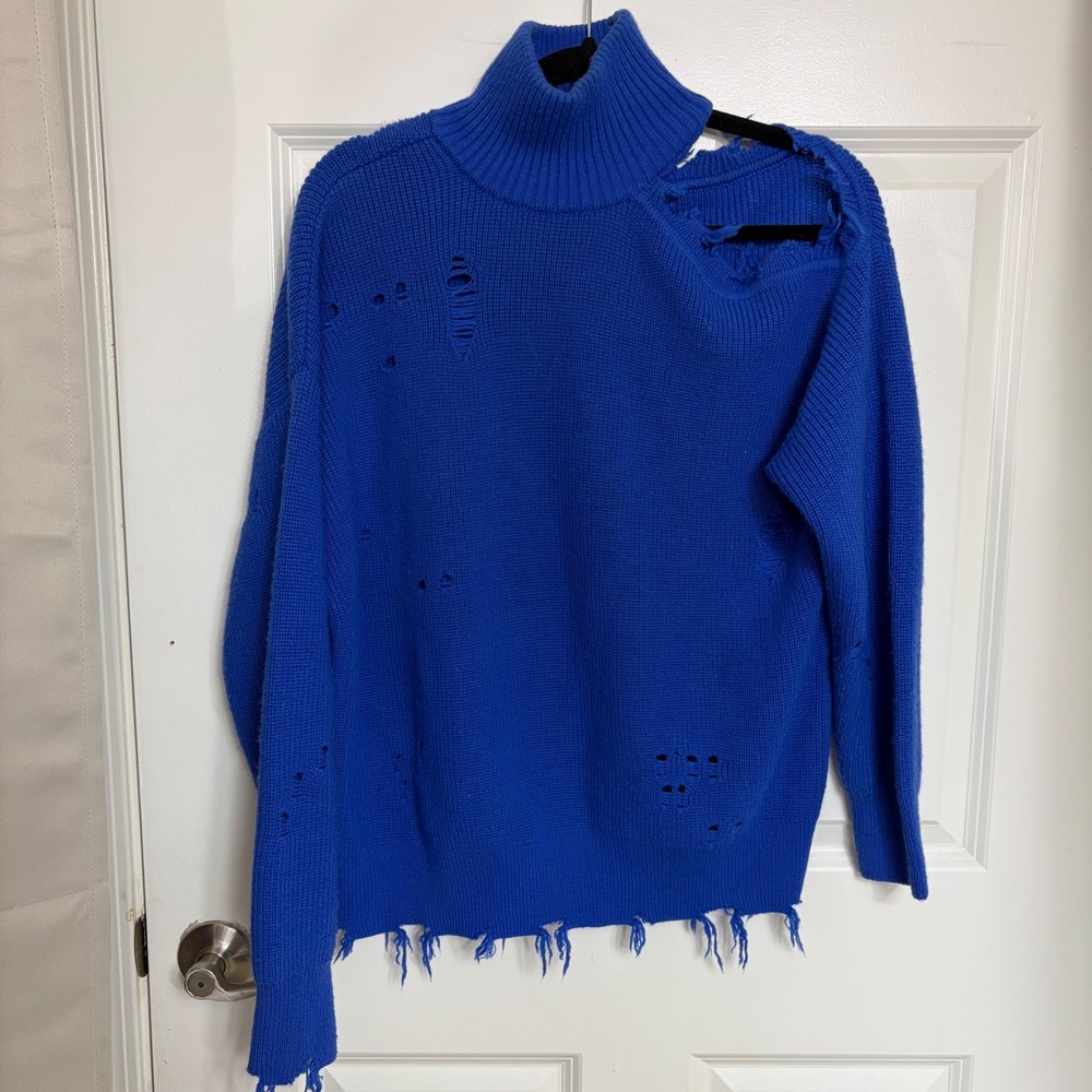 Lovers + Friends Blue Distressed Cold Shoulder Turtleneck Wool Blend Sweater S